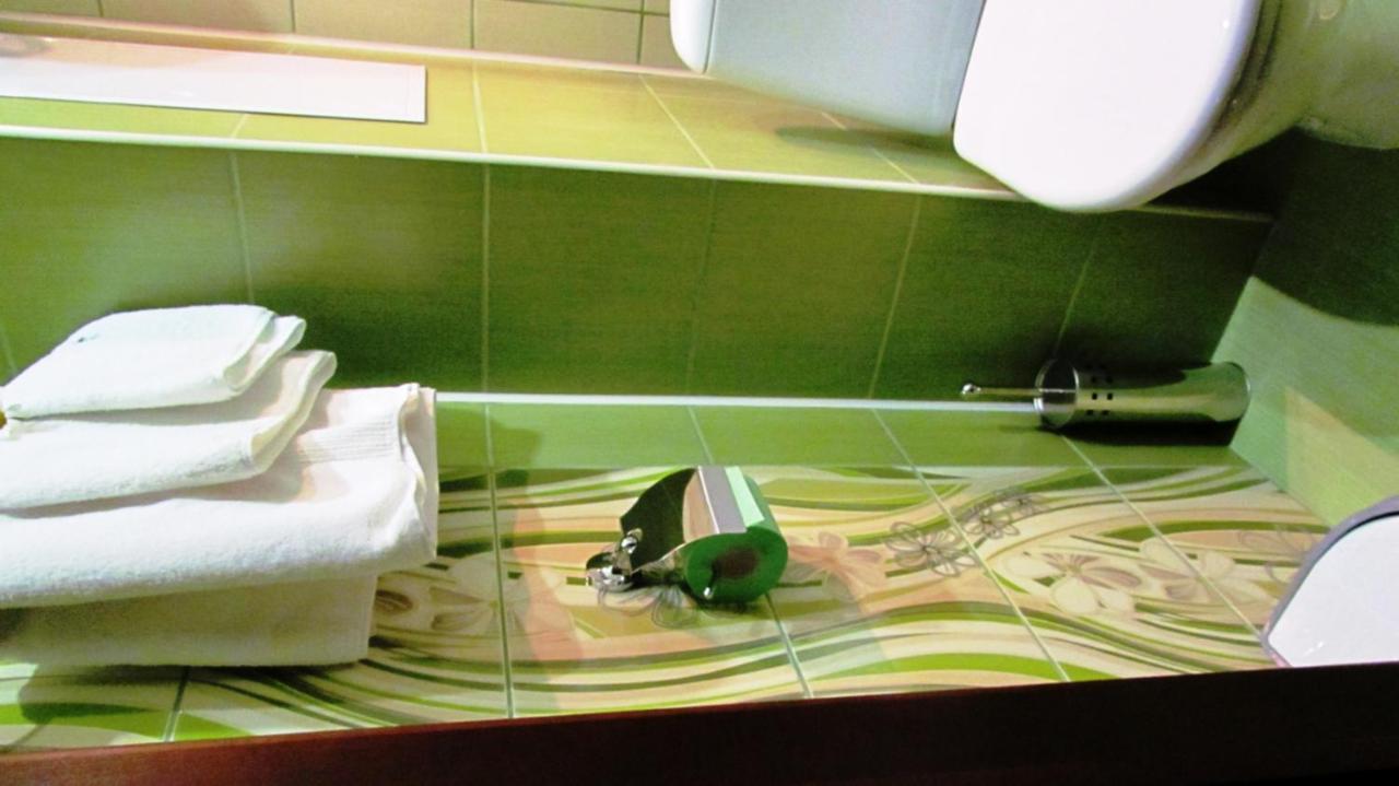 Paradise Hotel Gomel Luaran gambar